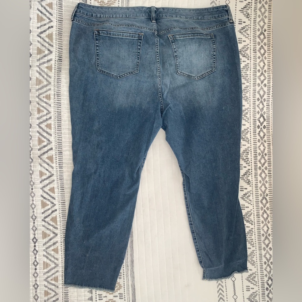 Torrid Boyfriend Cropped Jeans - Size 22 - Picture 5 of 10